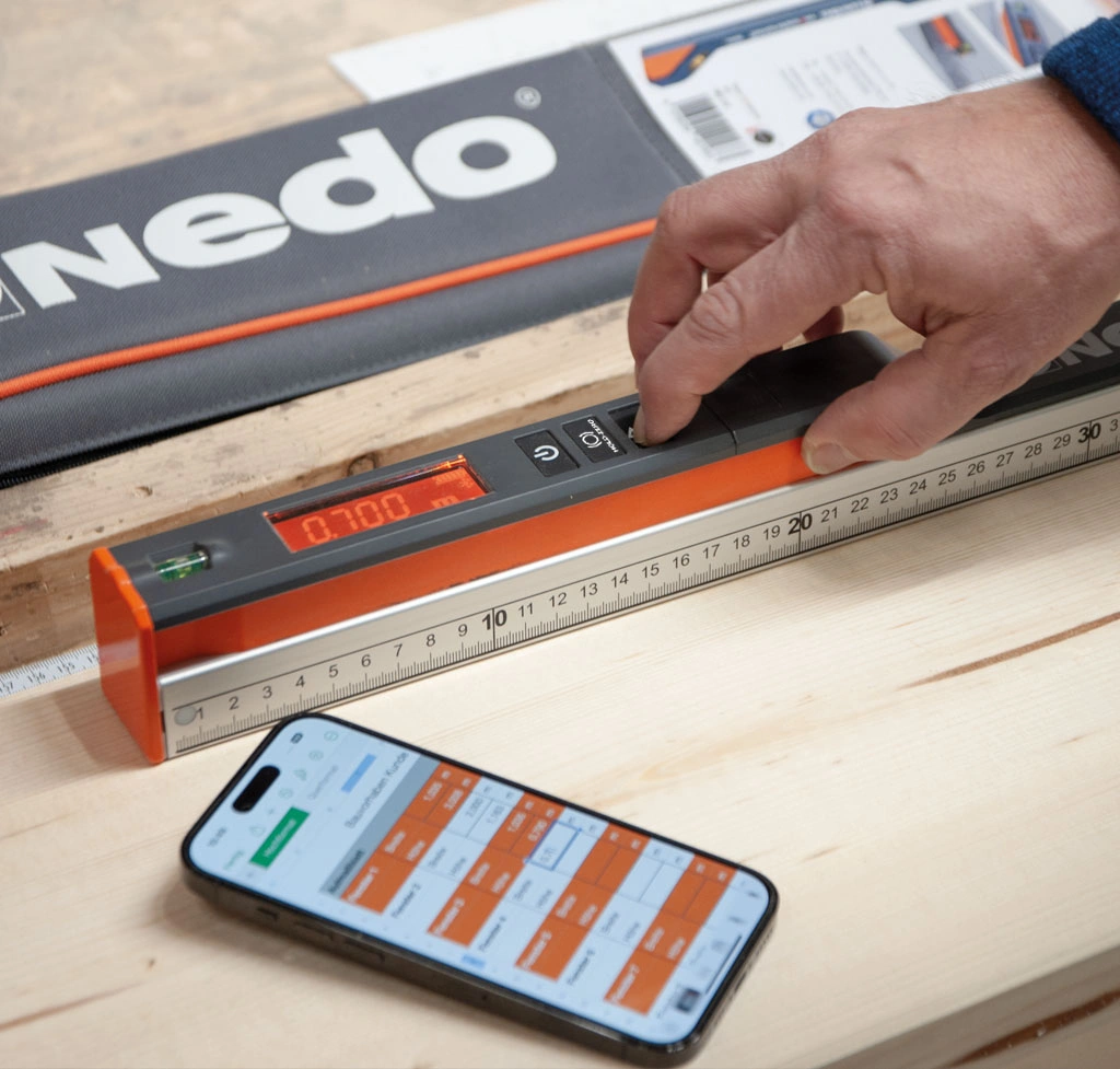 NedomEsstronic2withBluetooth3